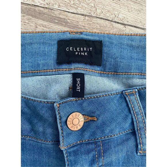 Celebrity Pink Jean Shorts Cuffed Denim Juniors Size 5 - Picture 2 of 5